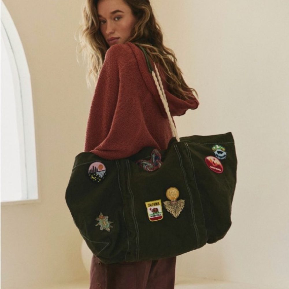 NWT Free People Been There Badge Tote Bag - Picture 2 of 9